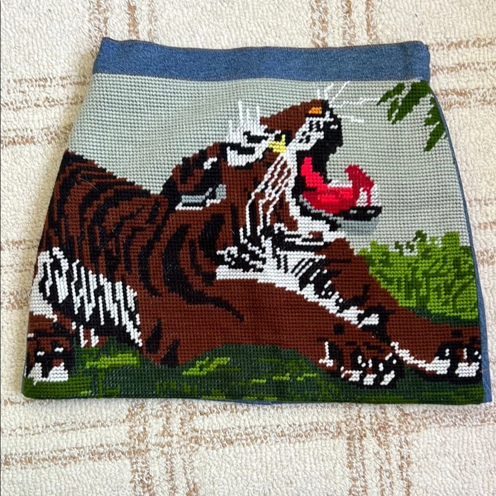 Blue Silver needlepoint Mini Denim Skirt with Tiger - Picture 2 of 2